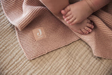 Afbeelding in Gallery-weergave laden, Deken 75x100cm basic knit in BISCUIT
