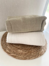 Afbeelding in Gallery-weergave laden, Hydrofiele doeken duopack OLIVE GREEEN EN IVORY
