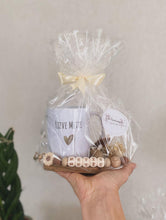 Afbeelding in Gallery-weergave laden, Gelukbox Metie met sleutelhanger en mok
