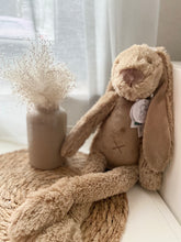 Afbeelding in Gallery-weergave laden, Happy horse konijn bruin
