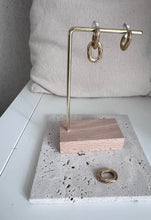 Afbeelding in Gallery-weergave laden, Maureen

