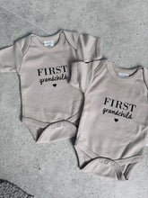Afbeelding in Gallery-weergave laden, Baby rompertje in verschillende kleuren
