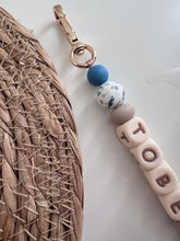 Afbeelding in Gallery-weergave laden, Dino sleutelhanger
